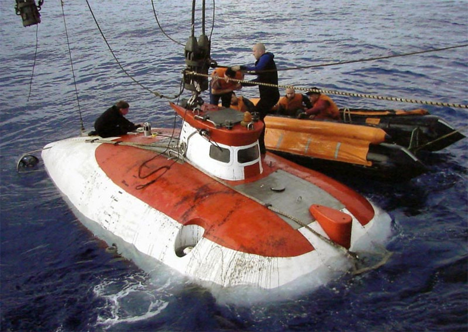 AS-37 submersible, Russia