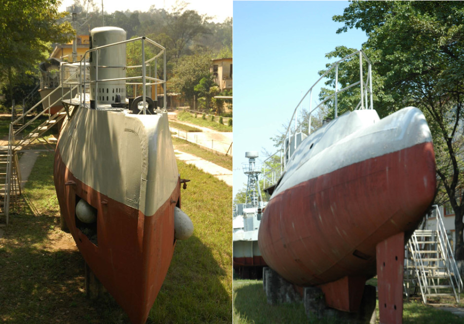 Chinese Navy Midget Submarine