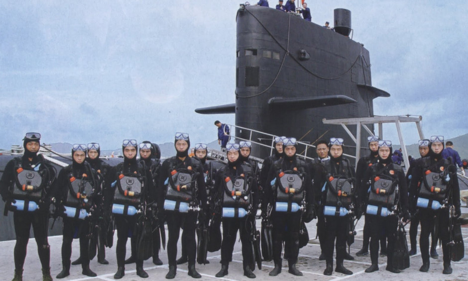 Chinese Navy Midget Submarine