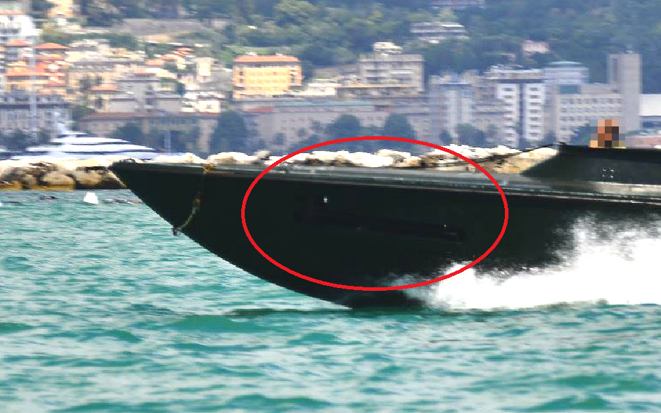 Italian COMSUBIN GOI submersible boat