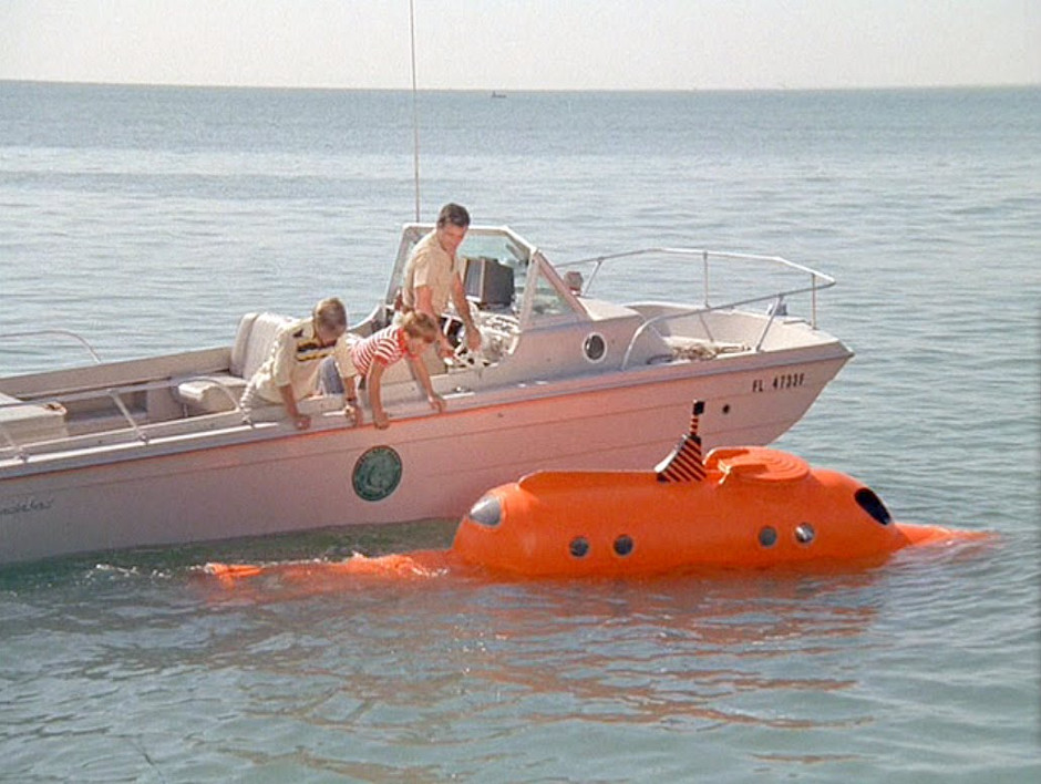 James Bond SDV midget Submarine from Thunderball made by CosMoS