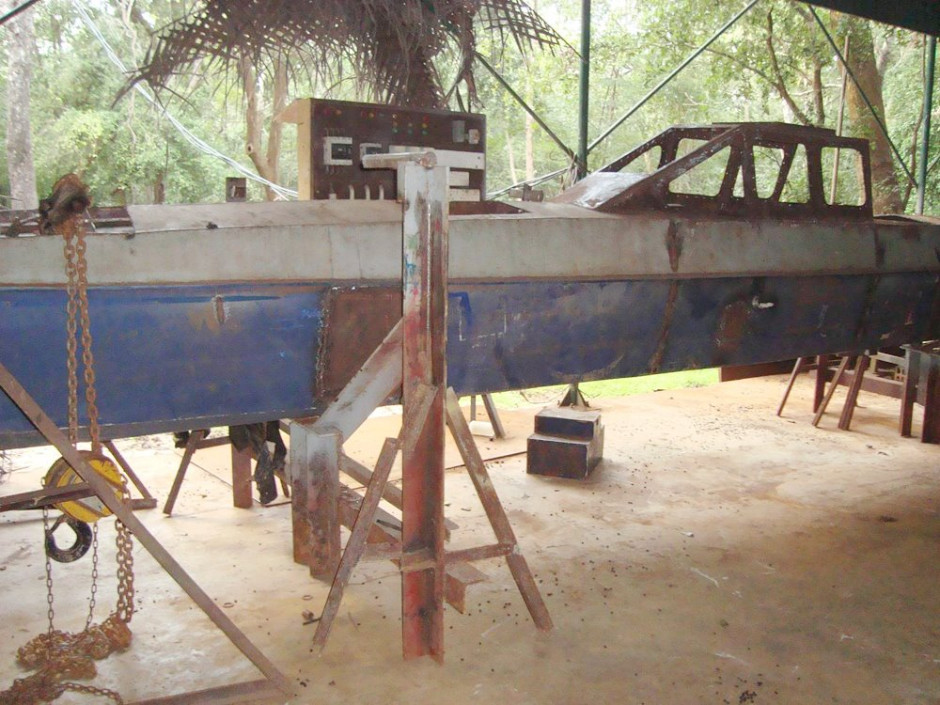 LTTE Tamil Tigers Sea Tigers homemade semi-sub