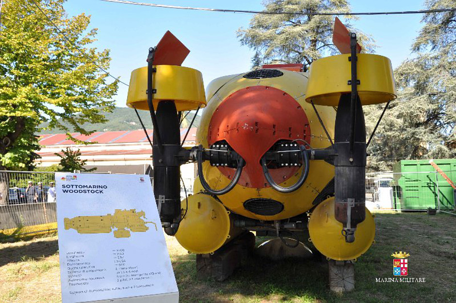 MSM-1S USEL COMSUBIN rescue Submarine DSRV