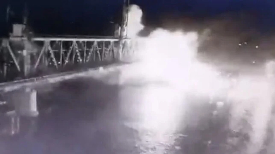 Russian maritime drone attacks bridge at Zatoka