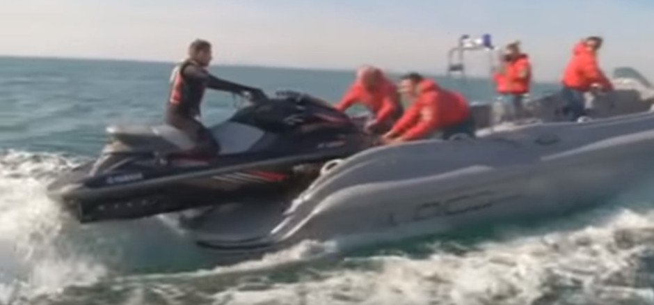 Special Forces jetski