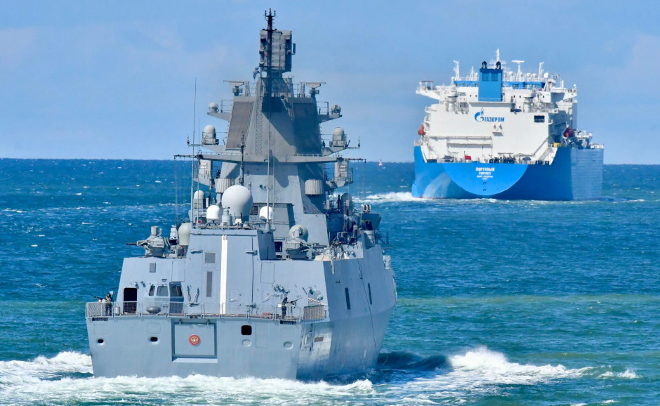 Russian shadow fleet LNG tanker Portovyy departing Baltic 17th August 2026